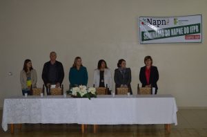 Autoridades presentes no I Seminário do NAPNE do IFPR Câmpus Irati