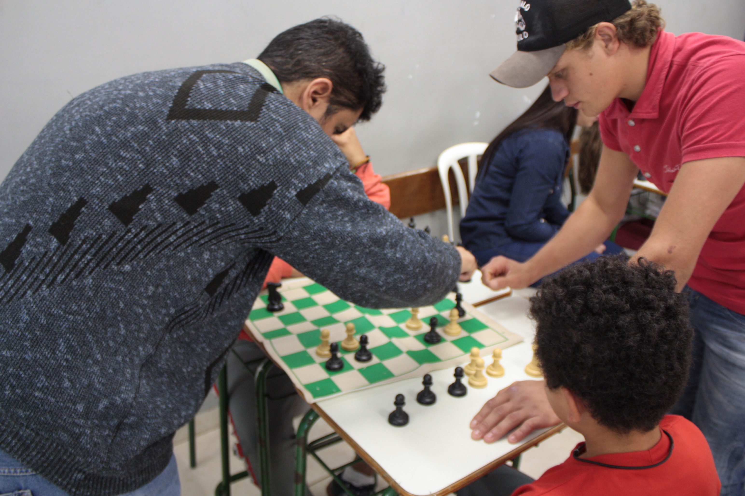 Estudantes do curso de Licenciatura em Pedagogia participaram de Oficina:  jogos e brincadeiras no ensino fundamental anos iniciais, projeto clube de  xadrez escolar – uma prática pedagógica. – Campus Pitanga