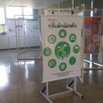 Mostra Sustentáculos no hall da biblioteca do IFPR campus Umuarama