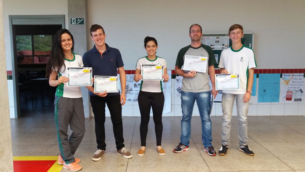 •Alunos do Campus Quedas do Iguaçu recebem certificados de participação do V Sepin e menção honrosa Obmep