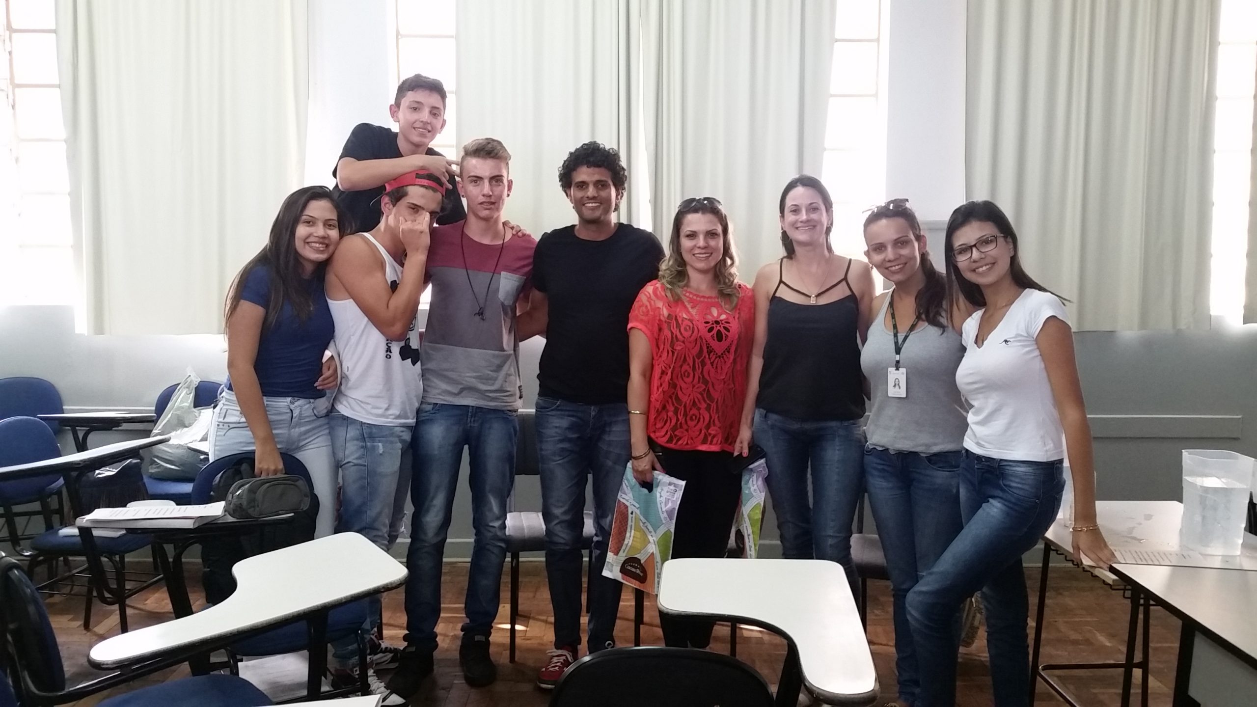 Estudantes do Campus Astorga recebem Agentes Penitenciários para Palestra e Entrevista