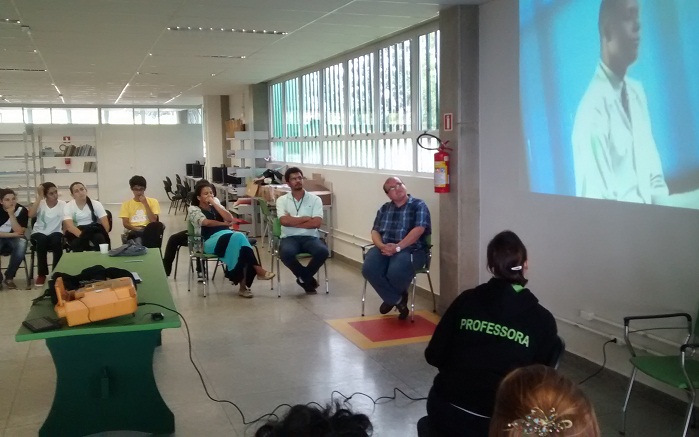 Campus Jaguariaíva promove roda de conversa "Reflexões sobre o Racismo"